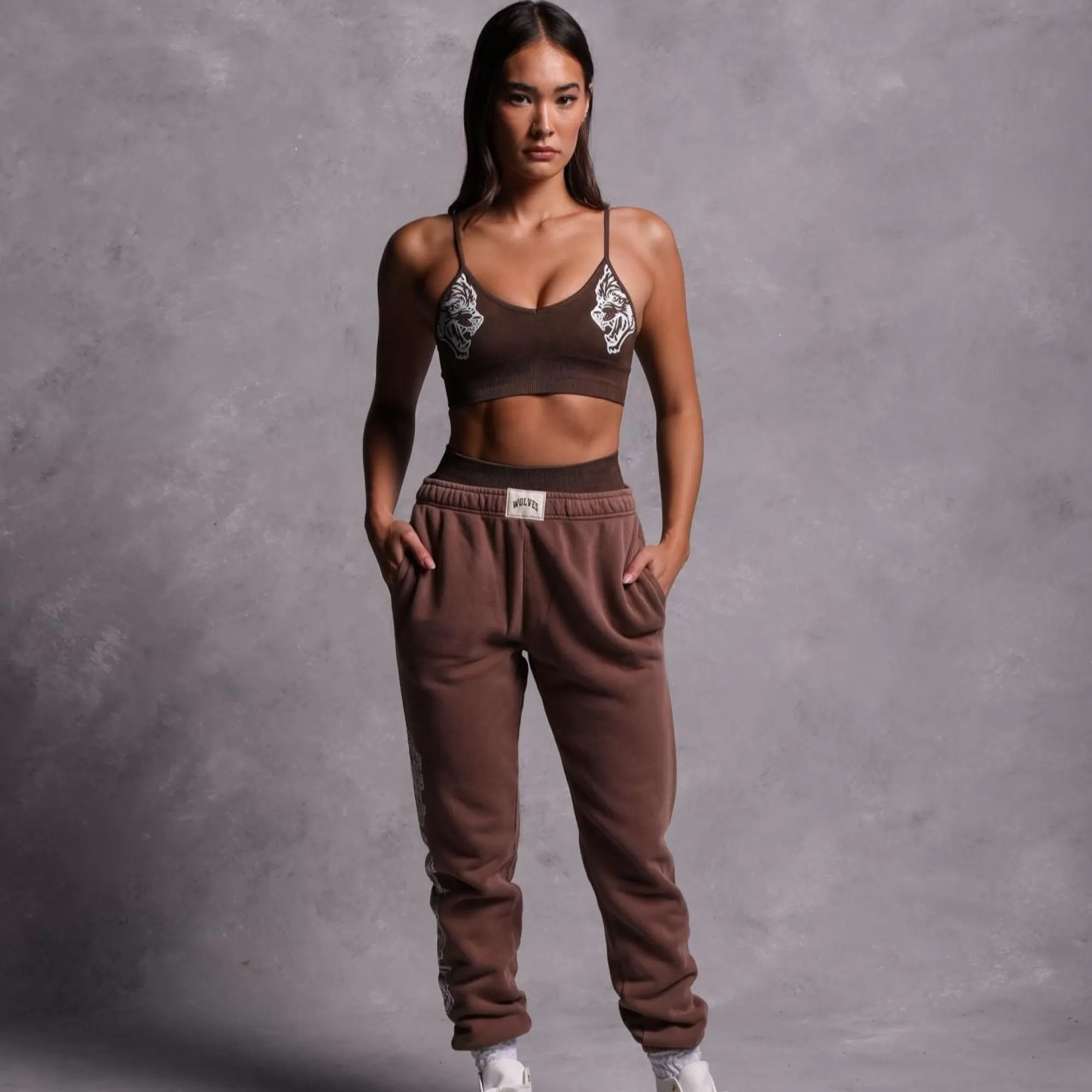 Fashion Covered She Post Lounge Sweats In Norse Brown Women Bottoms