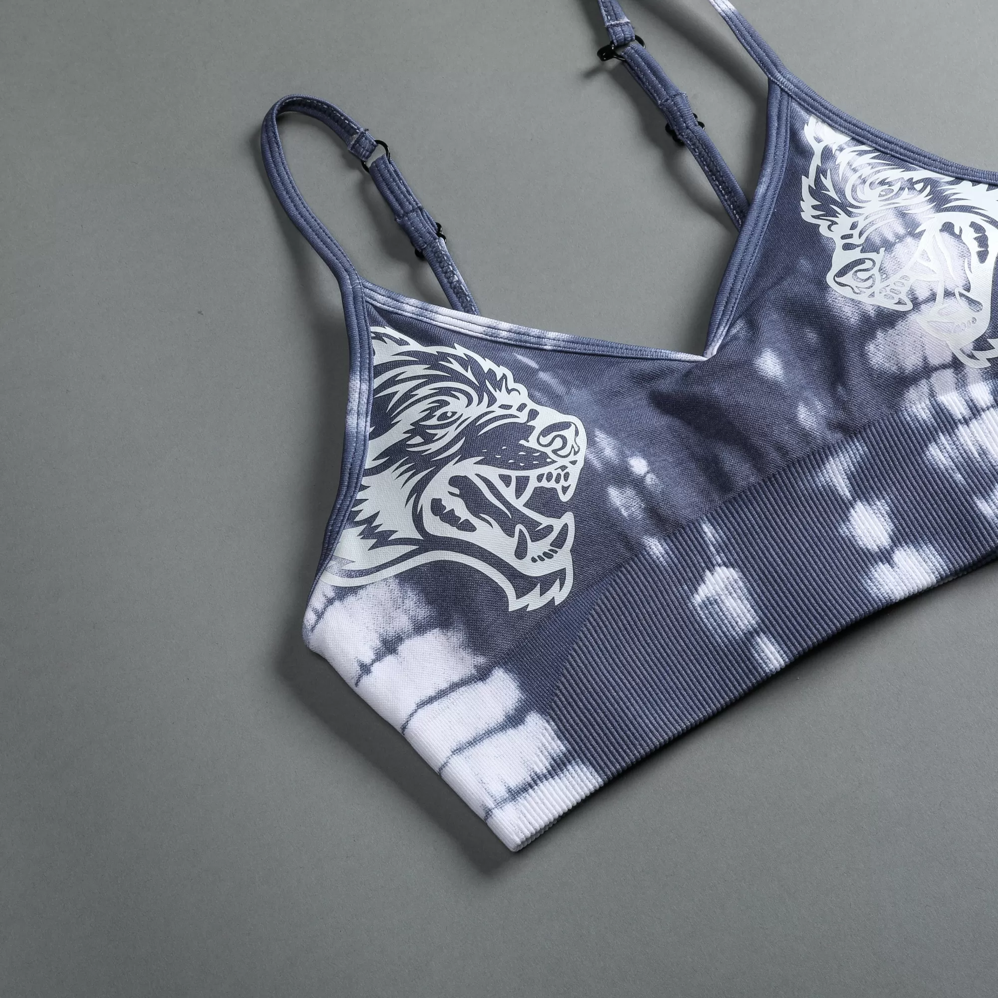 Sale Dual "Everson Seamless" Sports Bra In Norse Blue Serpent Women Tops