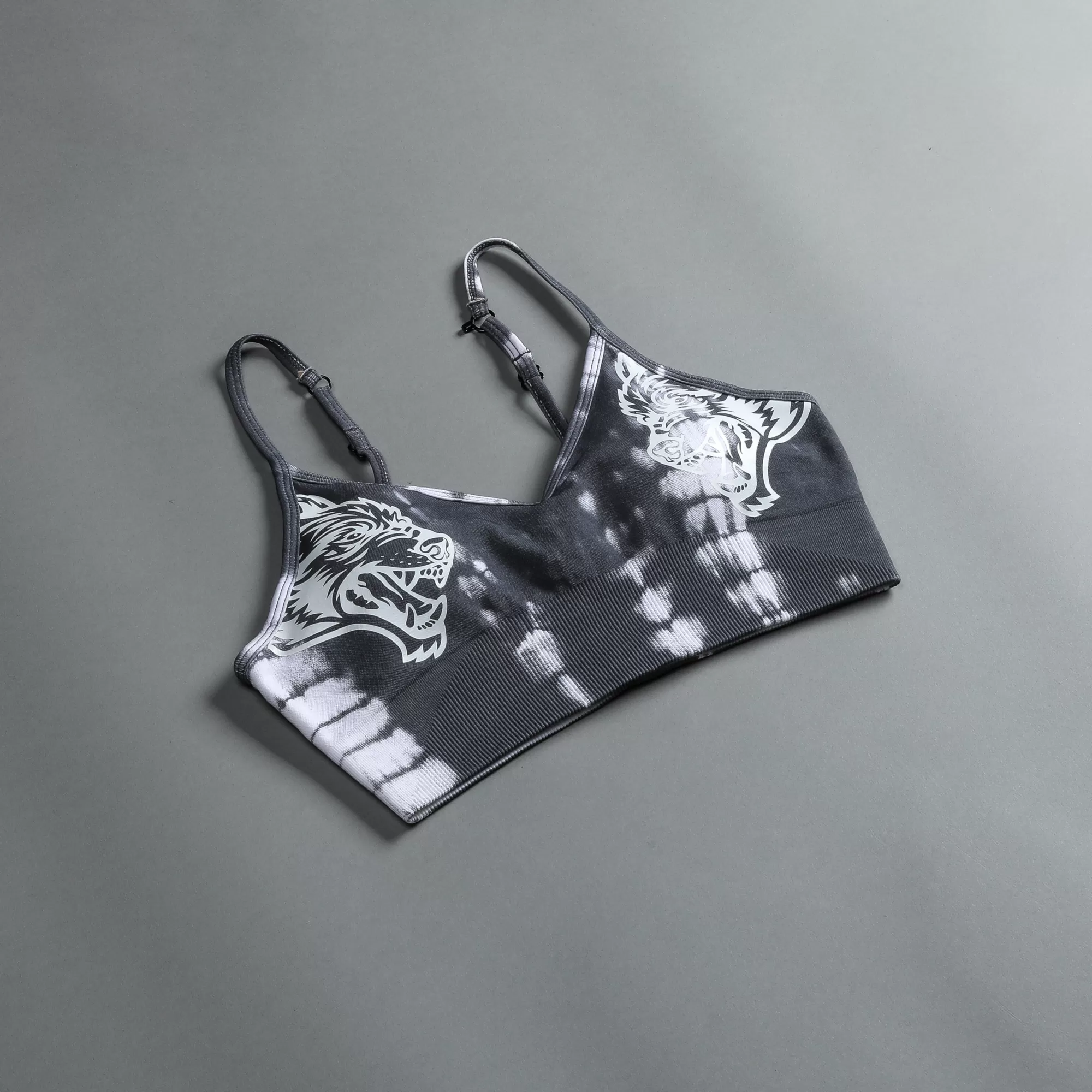 Sale Dual "Everson Seamless" Sports Bra In Wolf Gray Serpent Women Tops