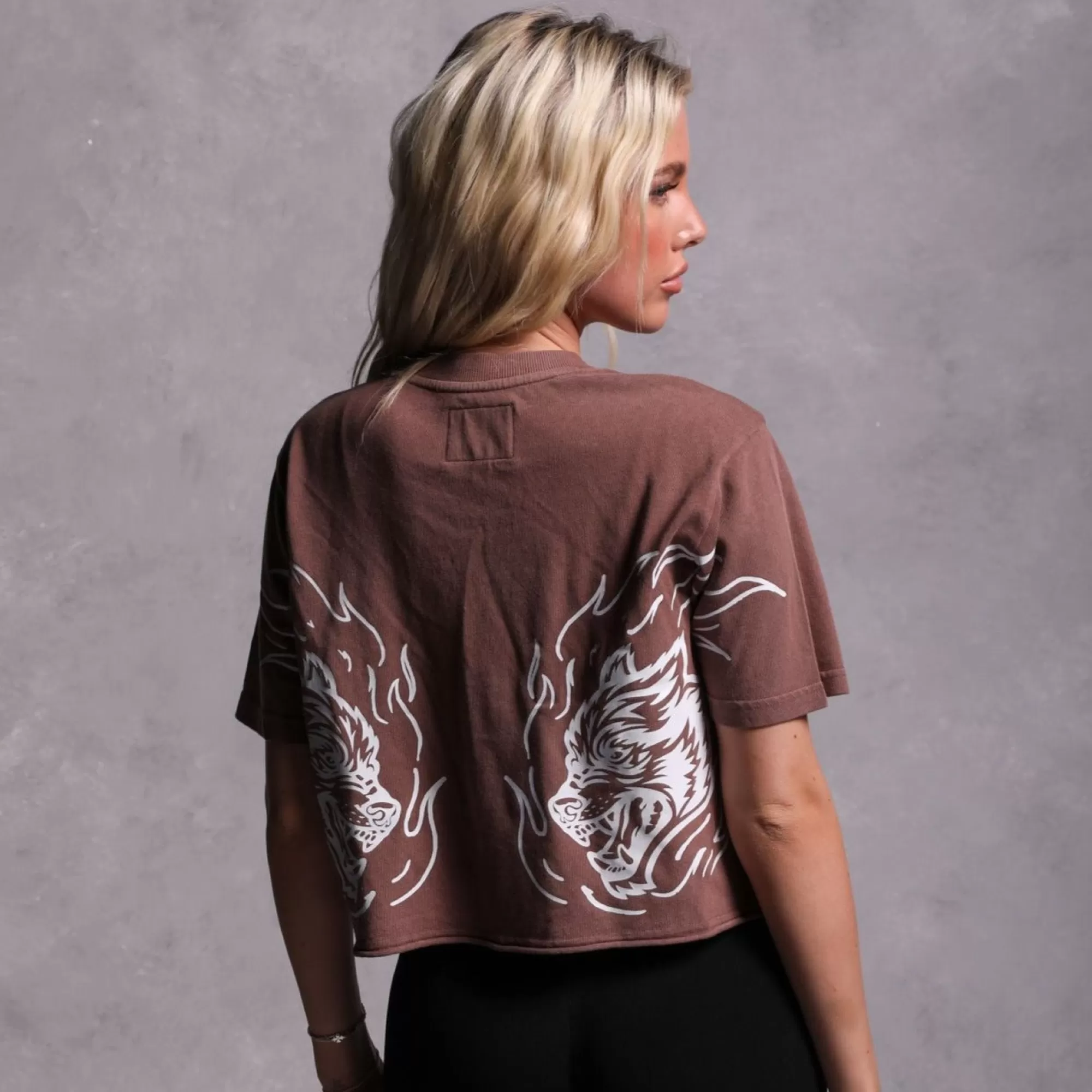 Discount Flames "Premium Vintage" (Cropped) Tee In Norse Brown Women Tops