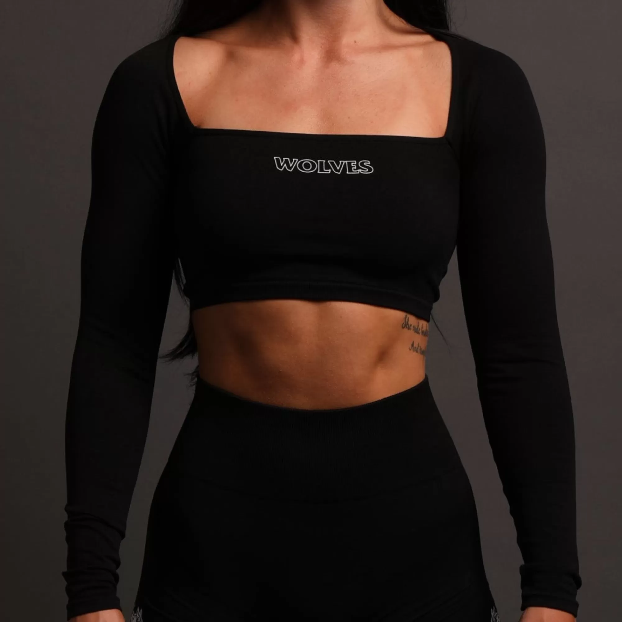 Hot Hardcore L/S "Everson Sage Seamless" Top In Black Women Tops