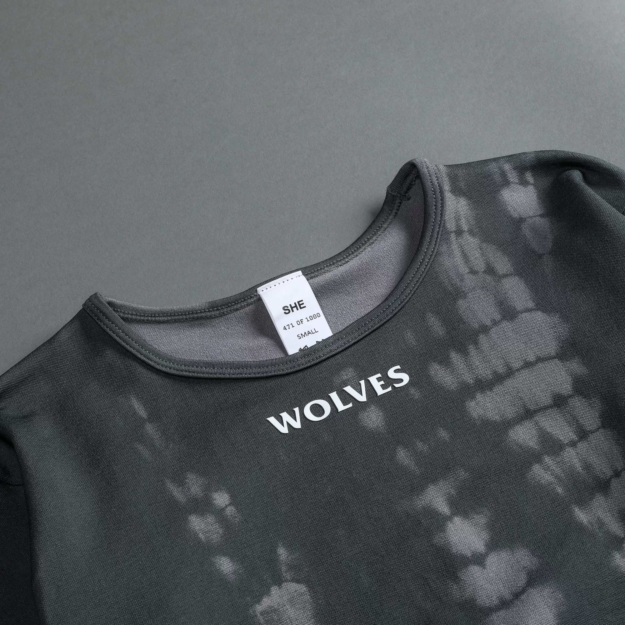 Discount Hardcore L/S "Everson Seamless" Top In Pearl Gray Serpent Women Seamless
