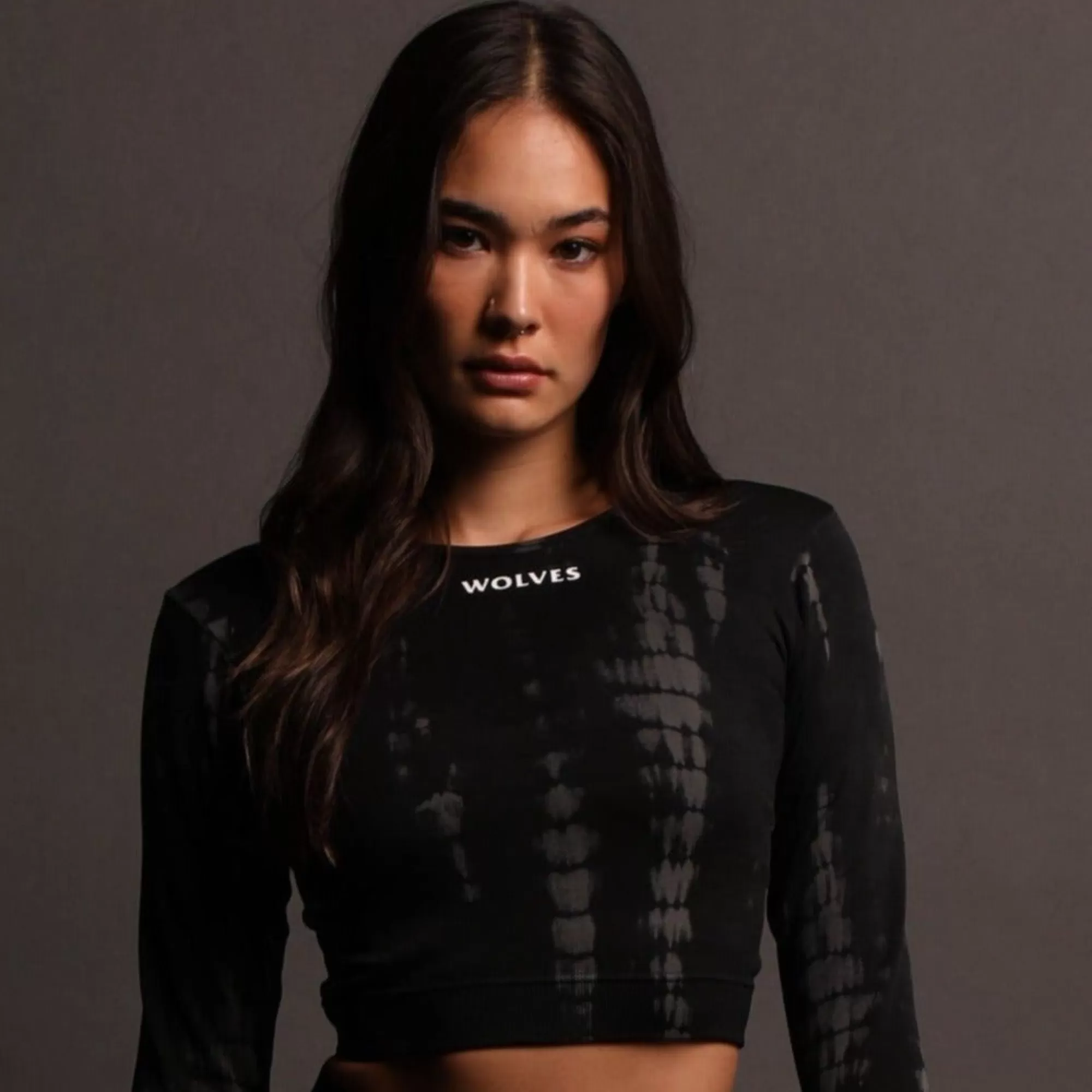 Shop Hardcore L/S "Everson Seamless" Top In Tonal Black Serpent Women Tops
