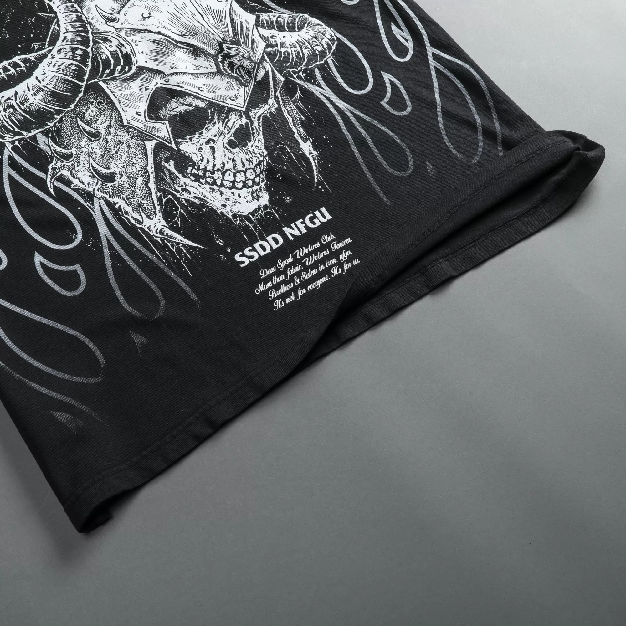 Cheap House Of Wolves V2 "Premium" Oversized Unisex Tee In Black Men Premium/Oversized Tees