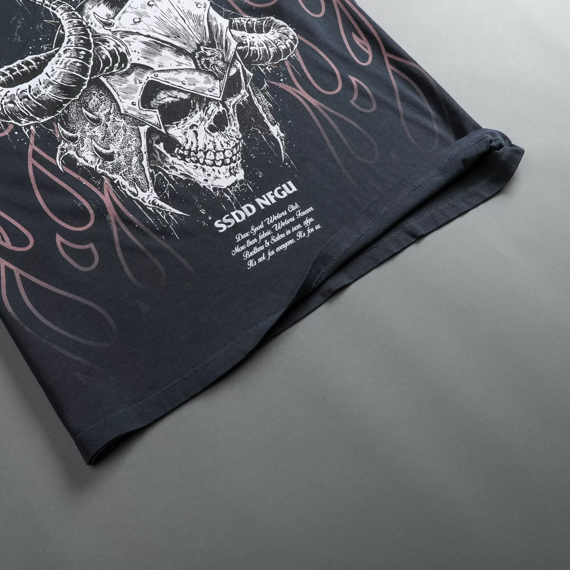 Online House Of Wolves V2 "Premium" Oversized Unisex Tee In Midnight Blue Women Tops