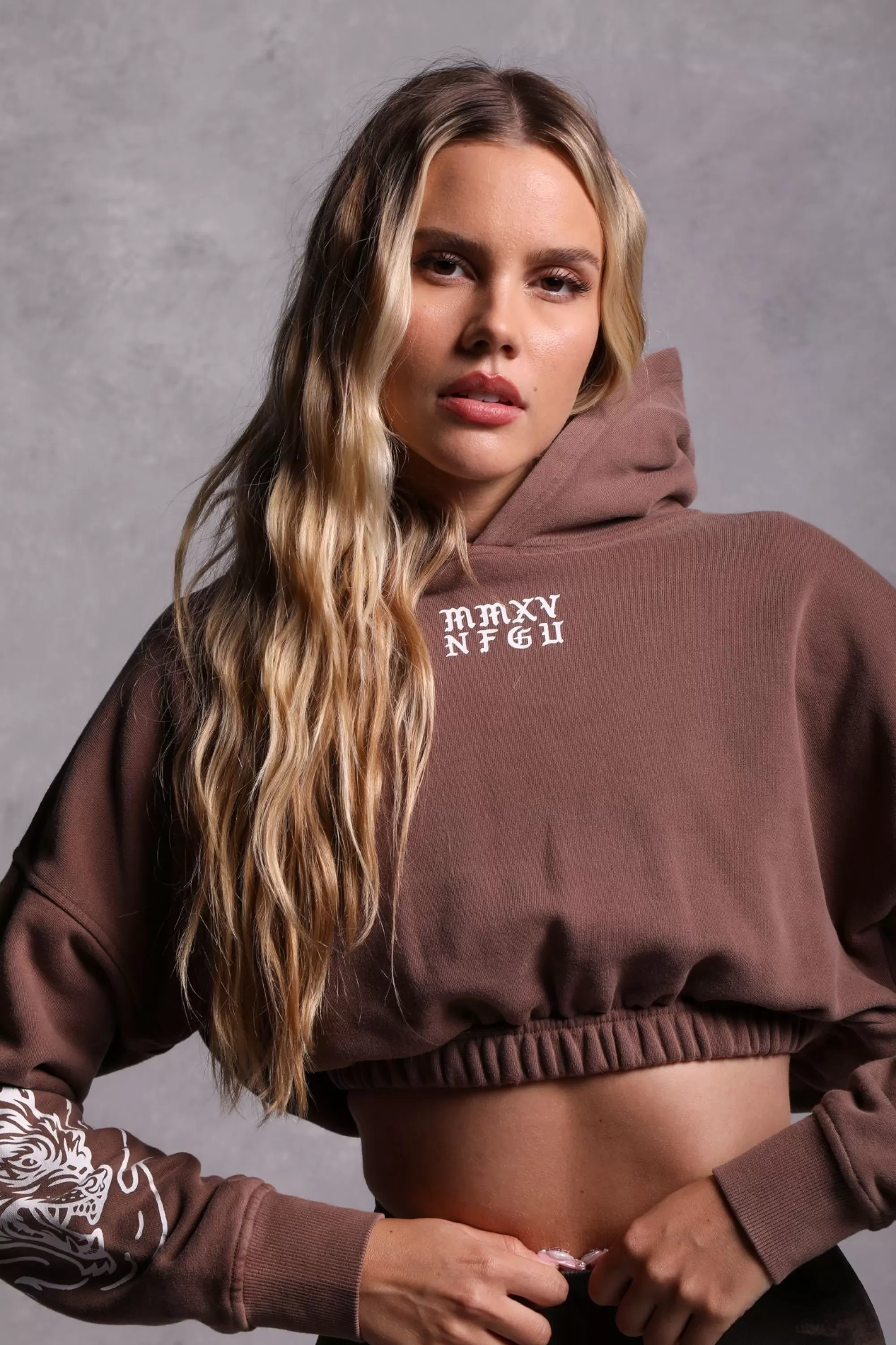 Store In The Fire "Vintage Mccauley" (Cropped) Hoodie In Norse Brown Women Tops