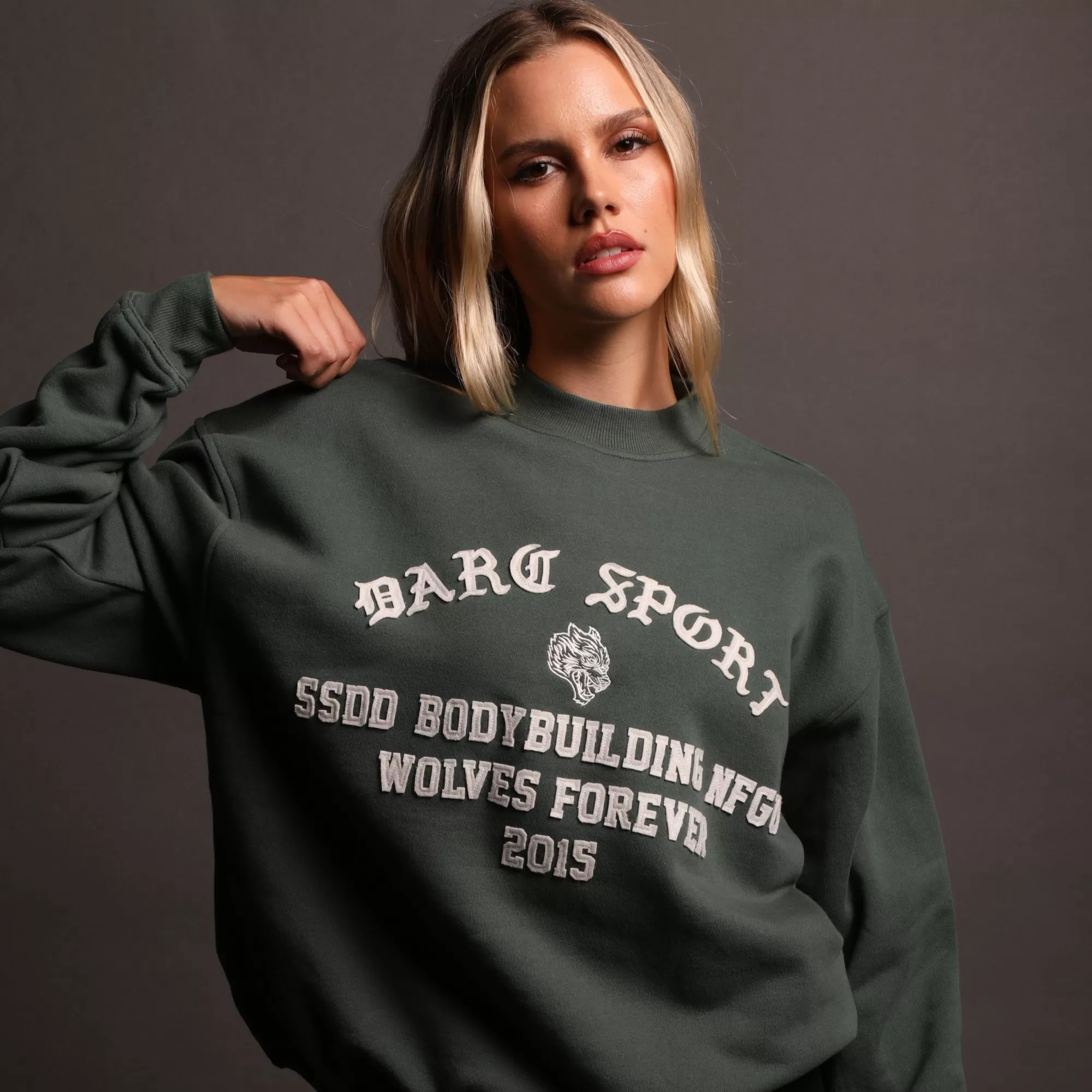 Discount In This World She "Cornell" Crewneck In Norse Green Women Tops