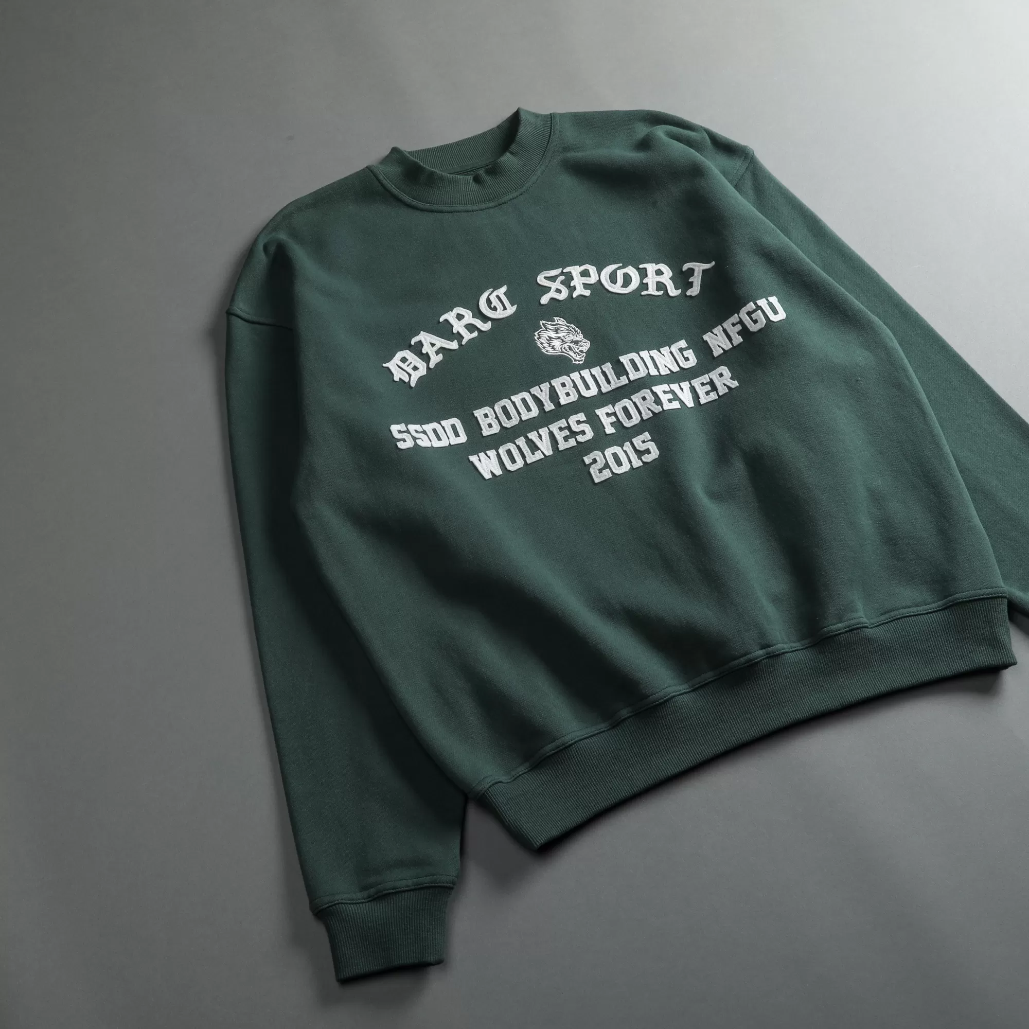 Discount In This World She "Cornell" Crewneck In Norse Green Women Tops