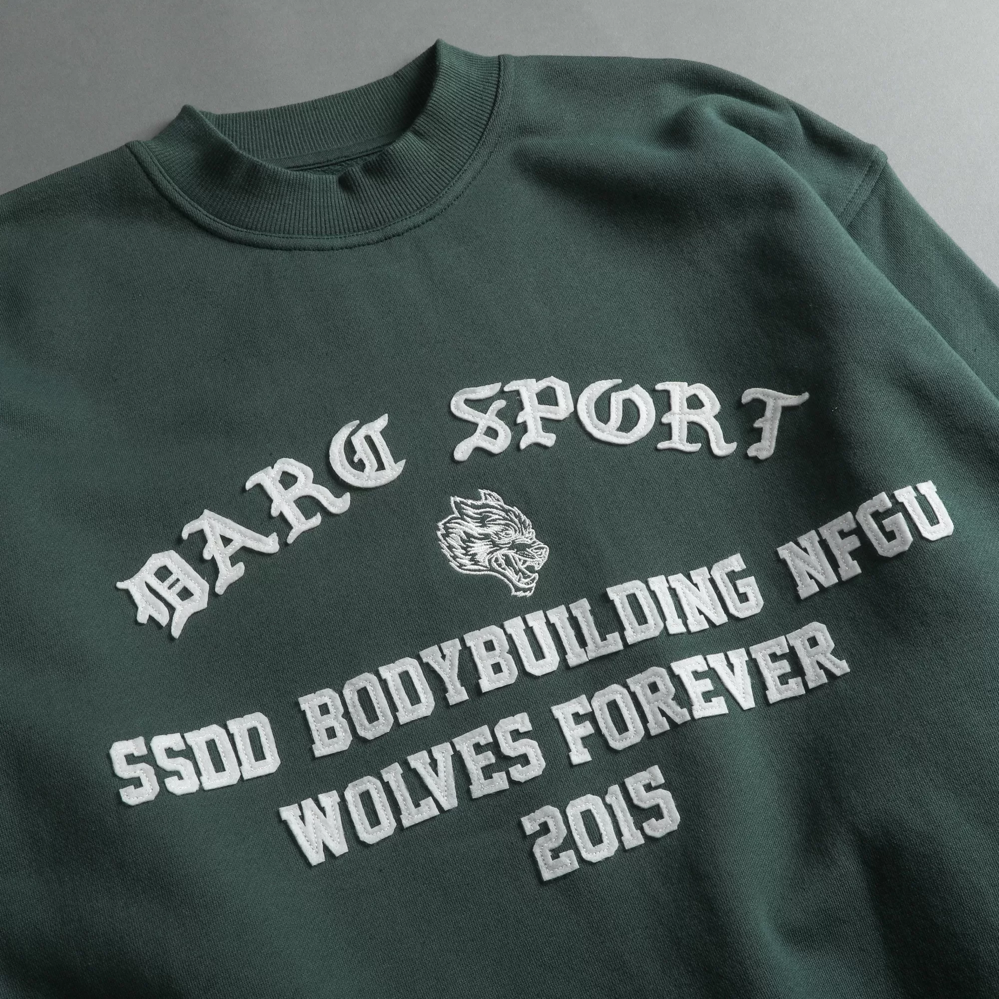 Discount In This World She "Cornell" Crewneck In Norse Green Women Tops