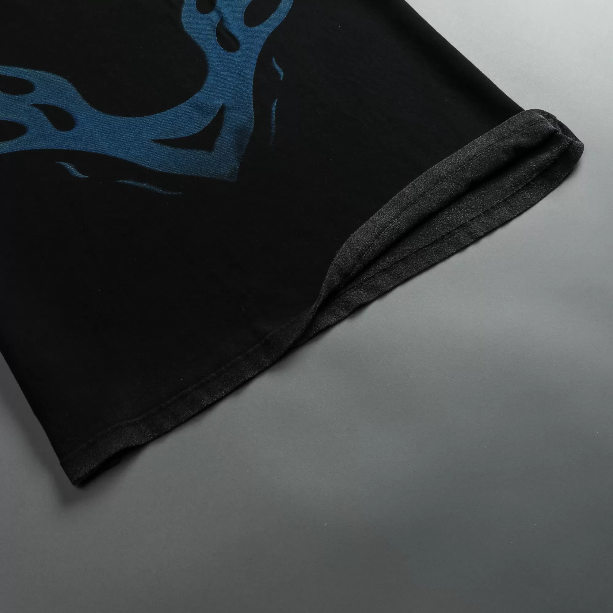 Store Moth To A Flame "Premium Vintage" Oversized Unisex Tee In Black/Blue Women Tops