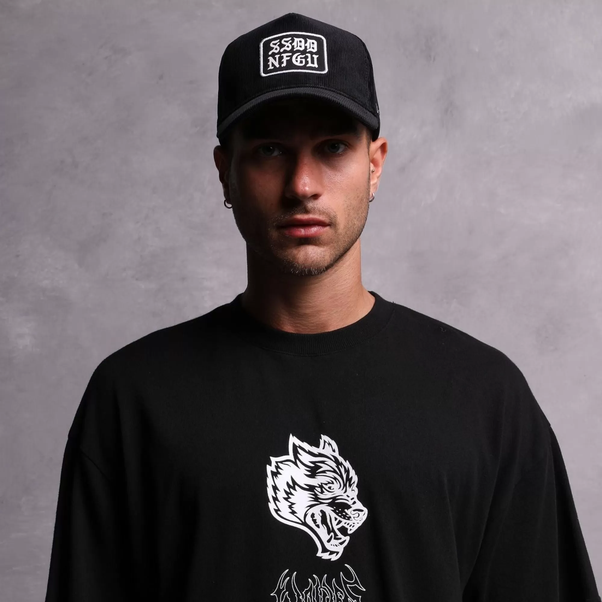 Hot Ssdd Corduroy 5 Panel Hat In Black Headwear
