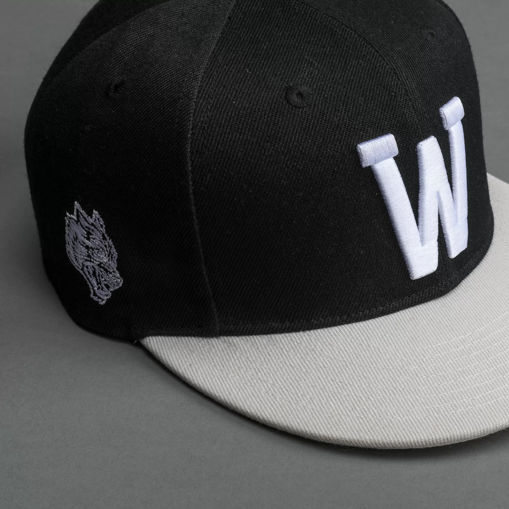 w_loyalty_fitted_hat_in_blackcream_6.webp Sale W Loyalty Fitted Hat In Black/Cream Headwear