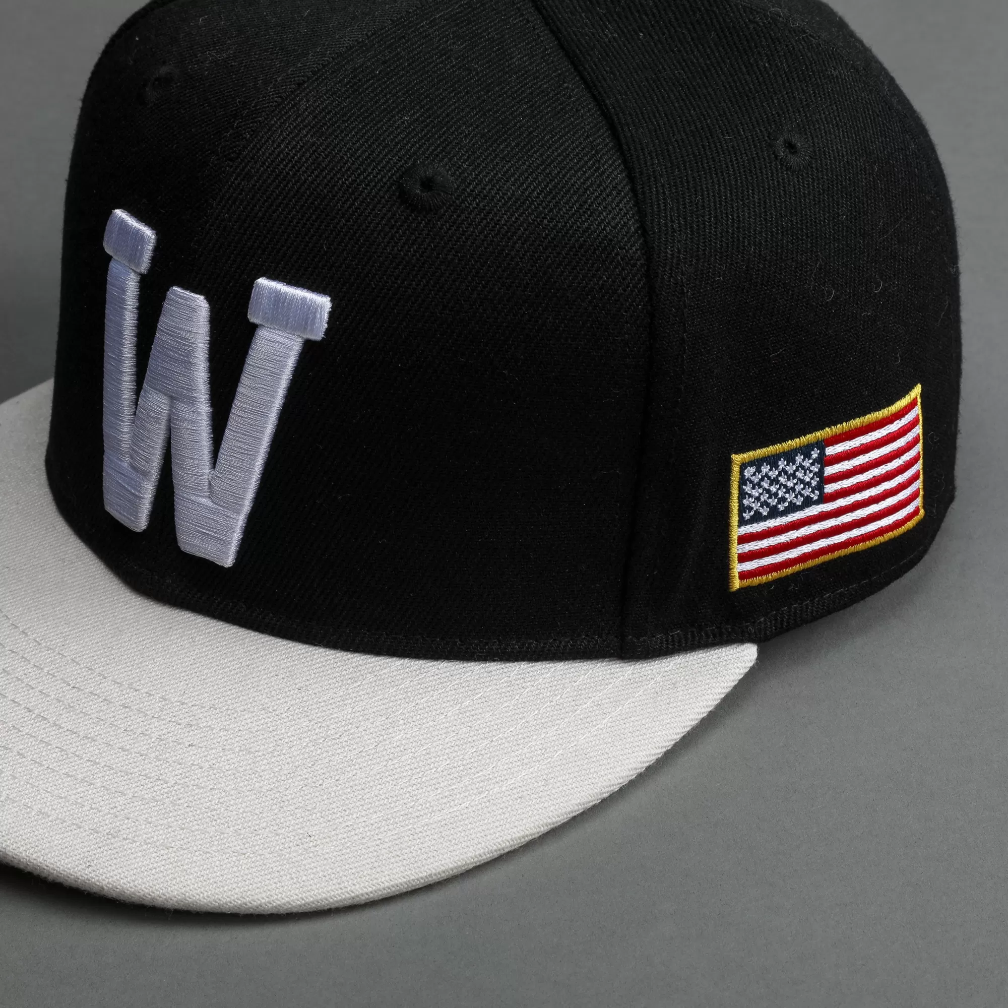 w_loyalty_fitted_hat_in_blackcream_7.webp Sale W Loyalty Fitted Hat In Black/Cream Headwear