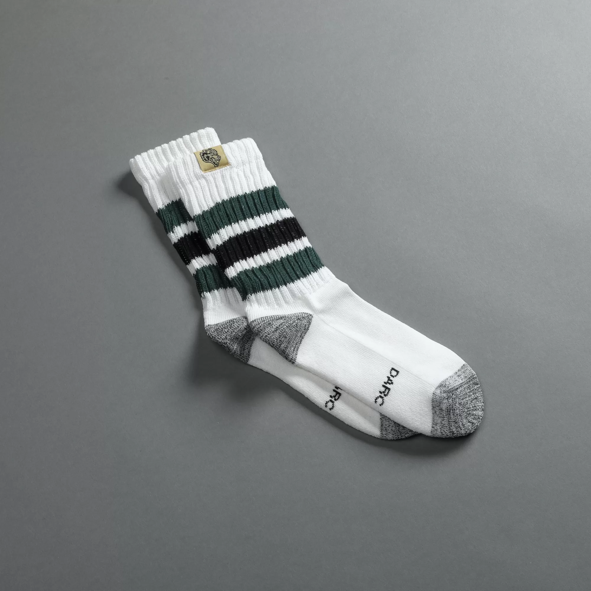 Store Wolf Patch Gym Class Socks In Norse Green Socks