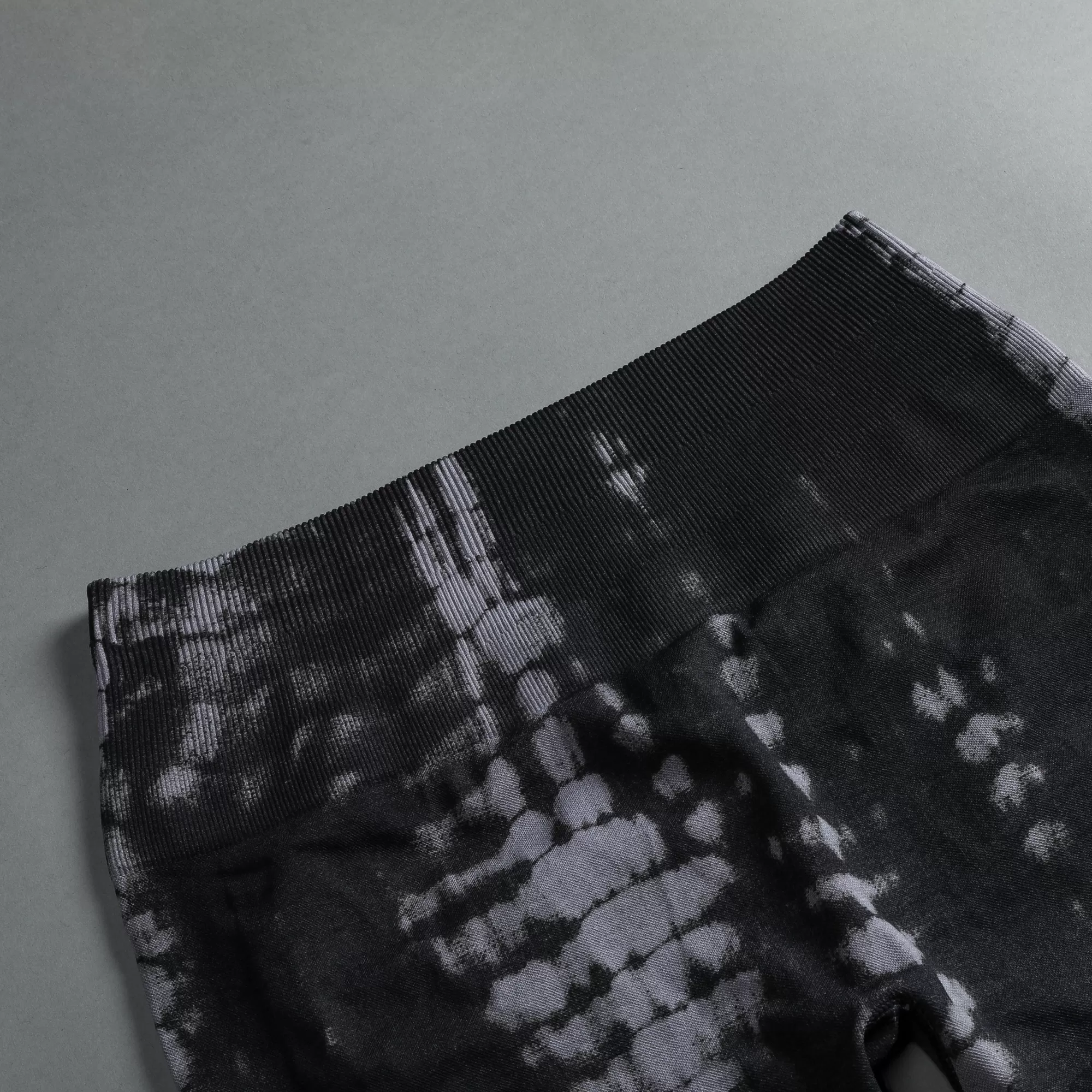 Store Wolves Forever Seamless Everson "Training" Shorts In Norse Purple Serpent Women Seamless