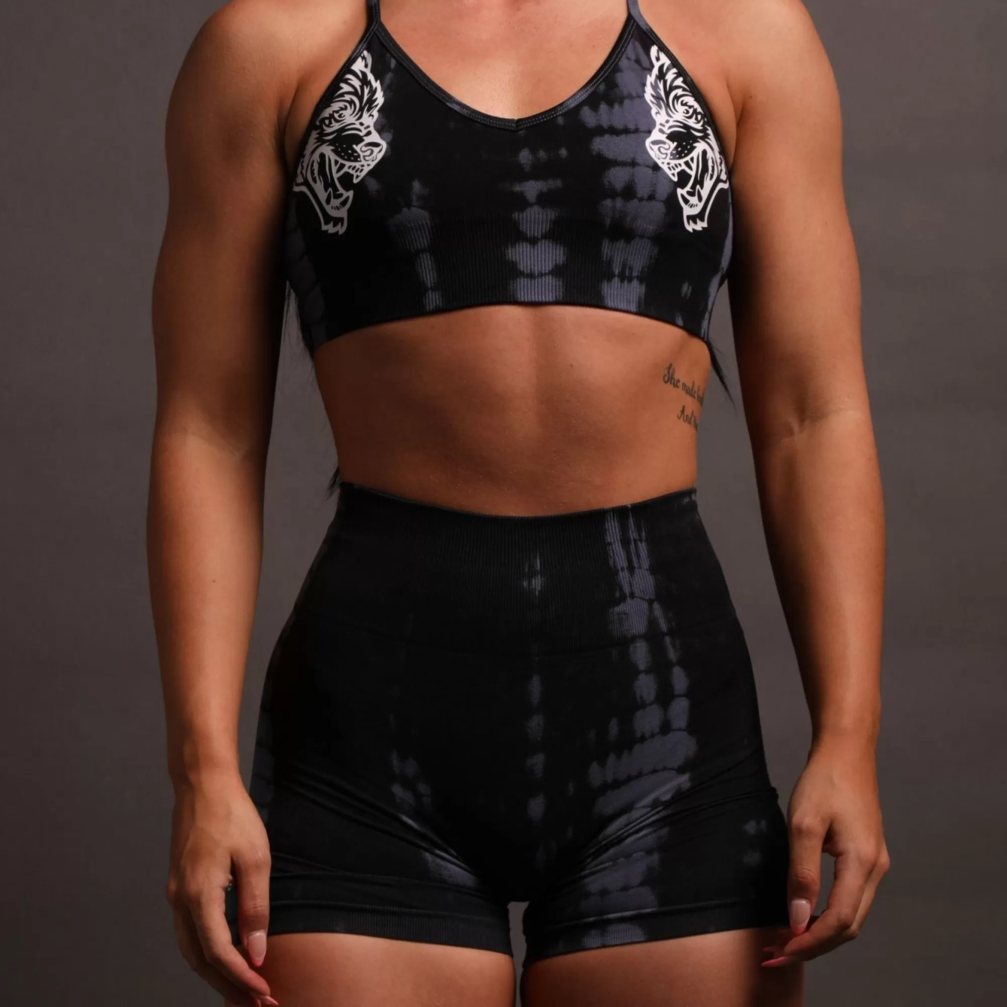 Best Sale Wolves Forever Seamless Everson "Training" Shorts In Tonal Midnight Blue Serpent Women Seamless
