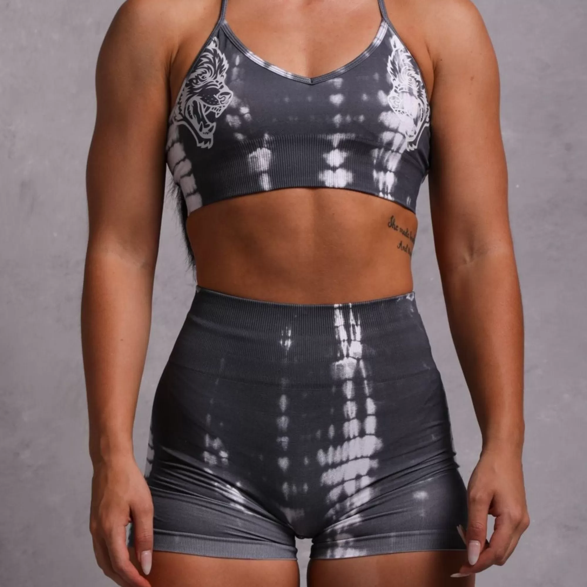 Best Wolves Forever Seamless Everson "Training" Shorts In Wolf Gray Serpent Women Seamless